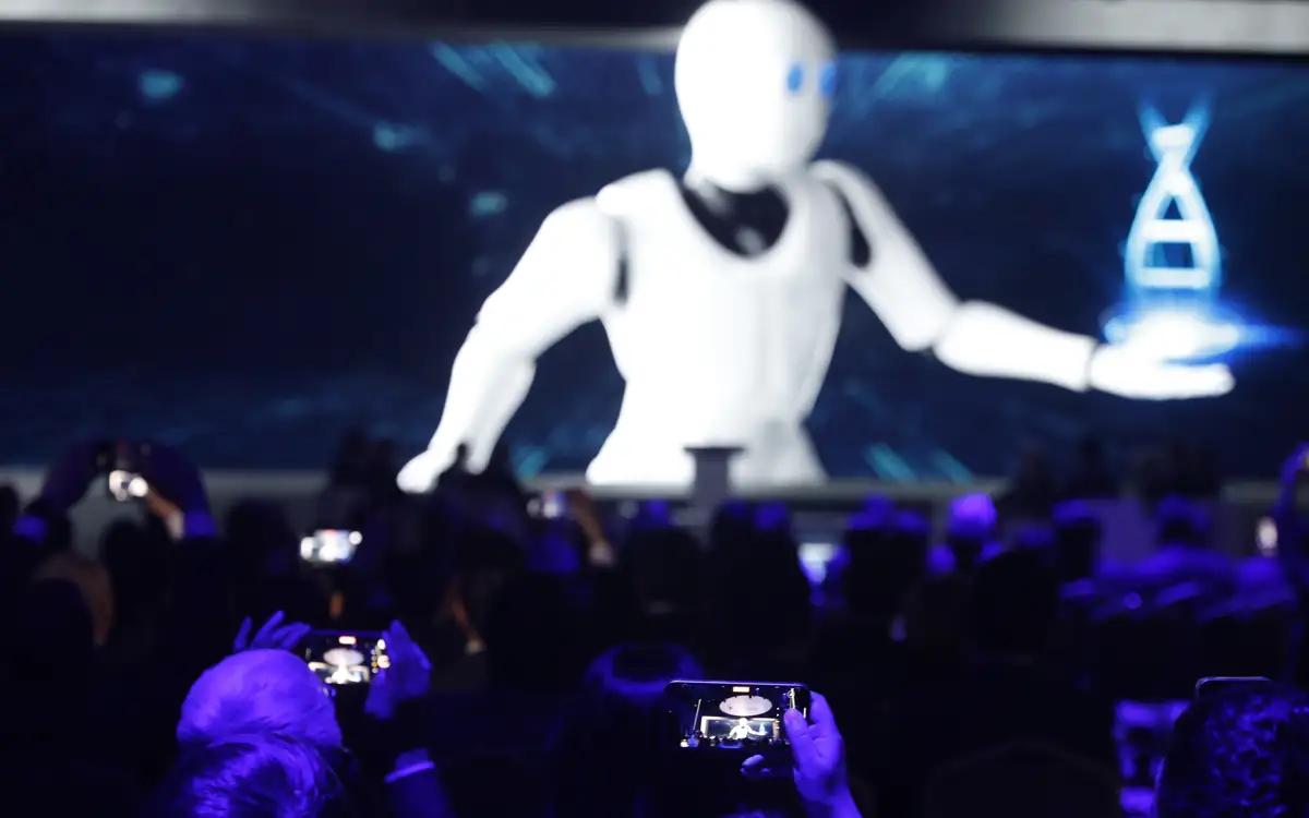 Обучение по ИИ-навыкам для госслужащих — AI Qyzmet.